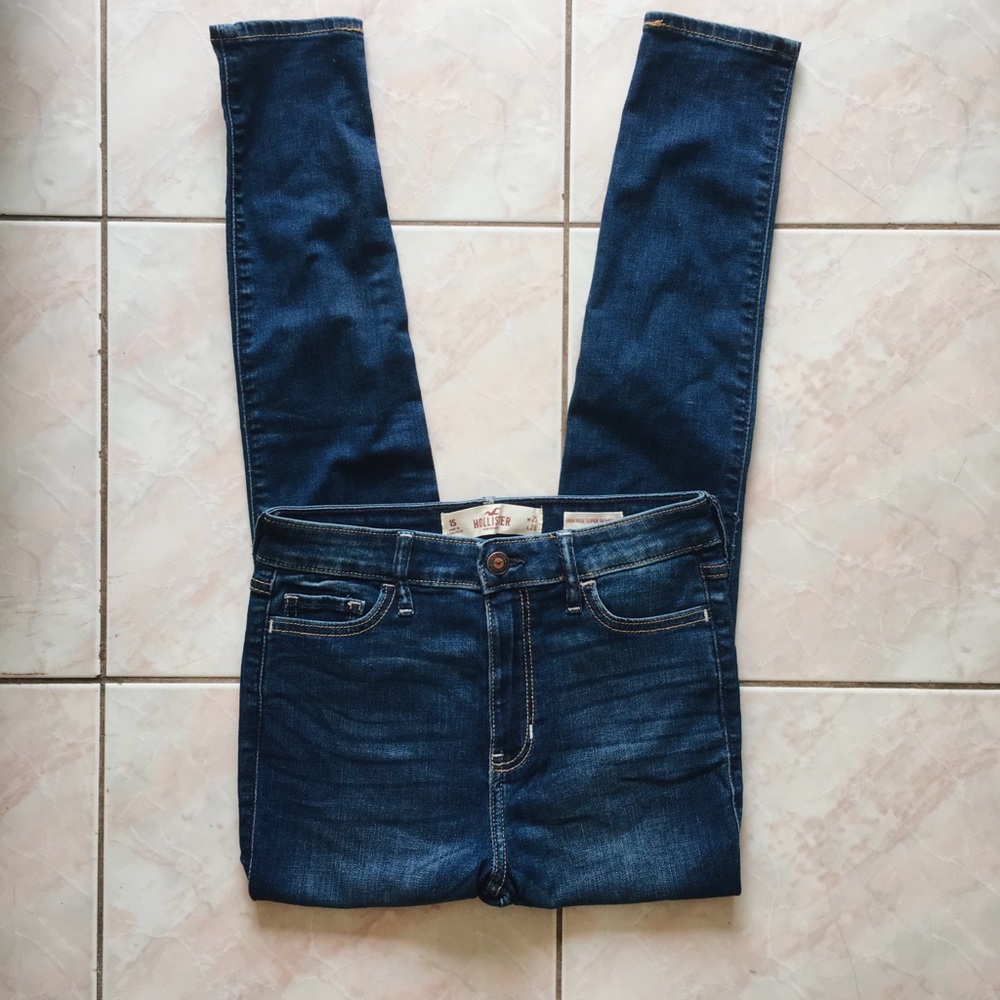 High waisted Hollister denim jeans